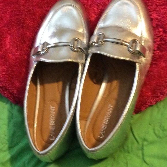 LaneBryant silver Loafers 8 wide - Picture 3 of 9